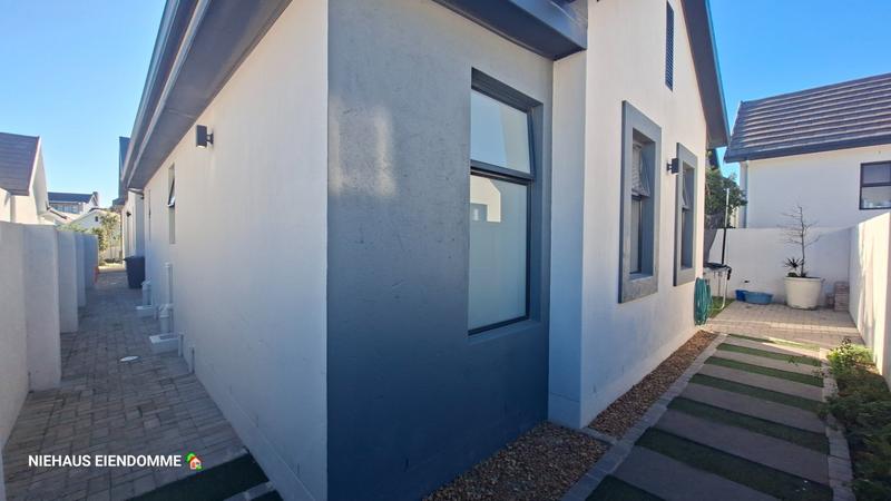 4 Bedroom Property for Sale in Sitari Country Estate Western Cape